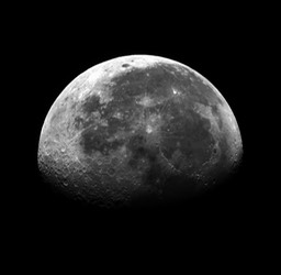 Moon (20121104-0128, 75.11% waning) Scaled